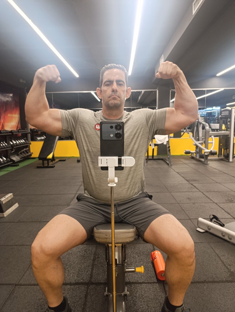 Carlos Alzuro